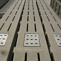 Beton a betonové výrobky - betonové rošty do stájí